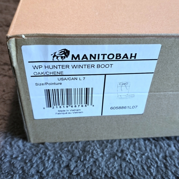 Manitobah Tan Suede Women's Boots (Size 7, Fits Narrow) - Picture 13 of 13